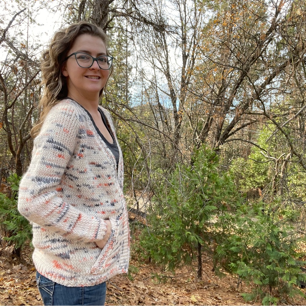 100% Wool Handknit Cardigan size medium in color Colorado - Picture 7 of 9